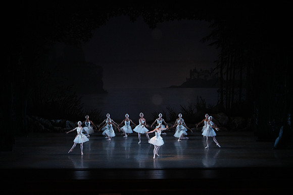 20151022_MCB_Swan_Lake_DR_Arsht__75A8189