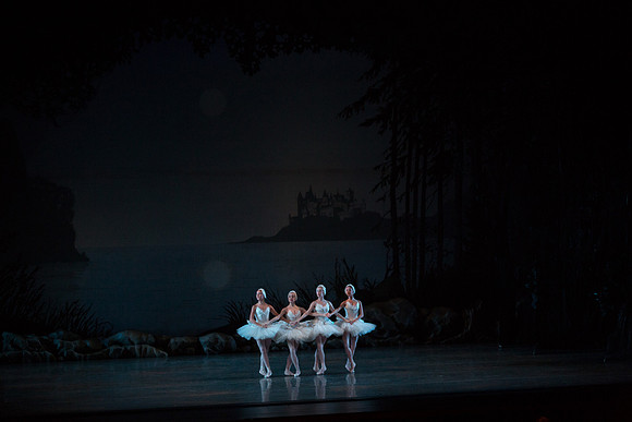 20151025_MCB_Swan_Lake_2Cast_Arsht_IMG_0009