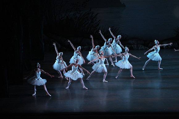 20151114_Swan_Lake_George_Balanchine_Kravis_IMG_6636
