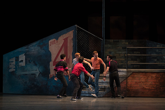 20180111_West_Side_Story_Suite_73A7214