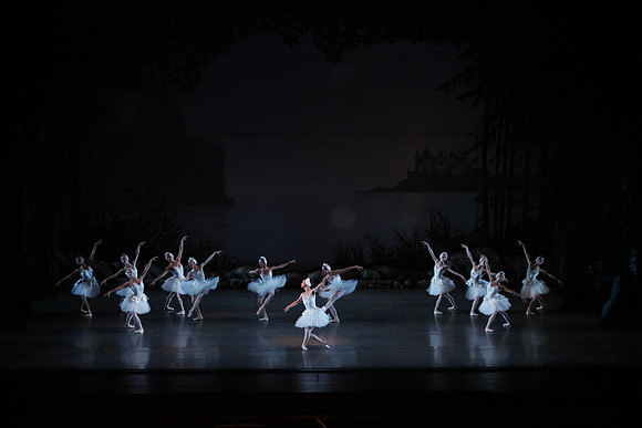 20151022_MCB_Swan_Lake_DR_Arsht__75A8138