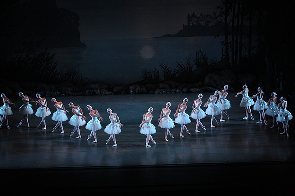 20151114_Swan_Lake_George_Balanchine_Kravis_IMG_6555