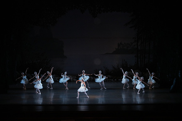20151022_MCB_Swan_Lake_DR_Arsht__75A8137