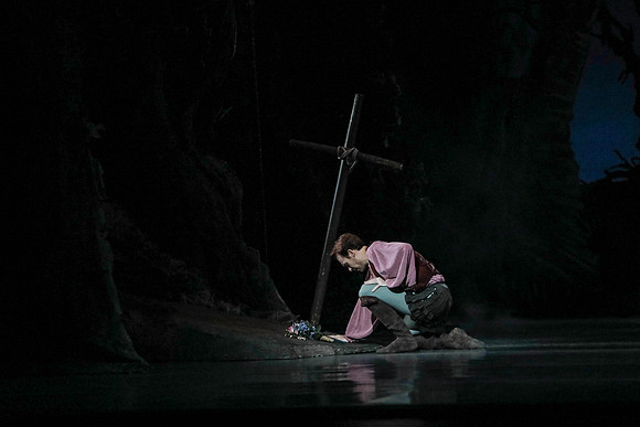 20161020_MCB_Giselle_2Cast_Act2_no Makeup_DRDA_Arsht_73A1576
