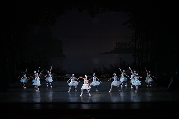 20151022_MCB_Swan_Lake_DR_Arsht__75A8146