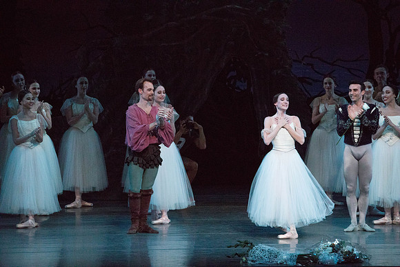 20161022_MCB_Giselle_Act2_2Cast_Tricia_Arsht_73A1251