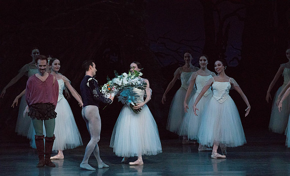 20161022_MCB_Giselle_Act2_2Cast_Tricia_Arsht_73A1134