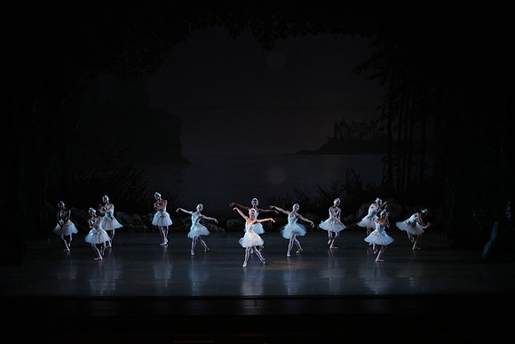 20151022_MCB_Swan_Lake_DR_Arsht__75A8161