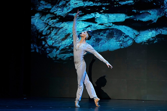 20241026_untitled20241026_Pas de deux from La bayadere__DSC1721