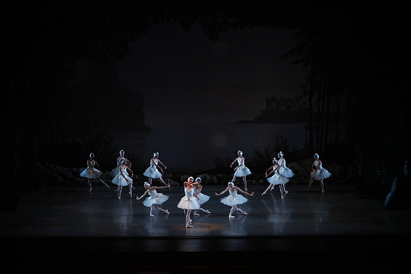 20151022_MCB_Swan_Lake_DR_Arsht__75A8169