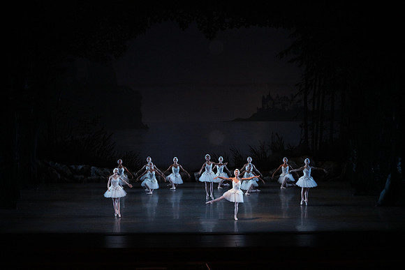20151022_MCB_Swan_Lake_DR_Arsht__75A8200