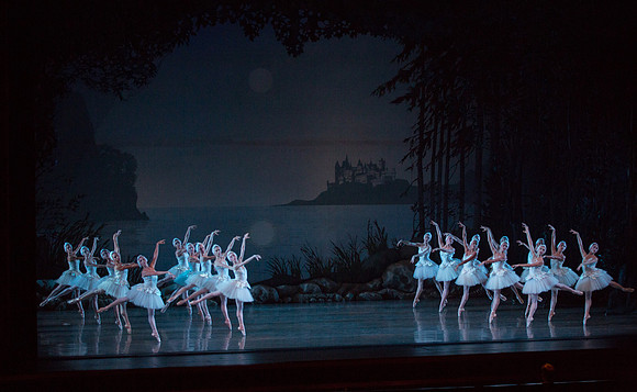 20151025_MCB_Swan_Lake_2Cast_Arsht_IMG_8856