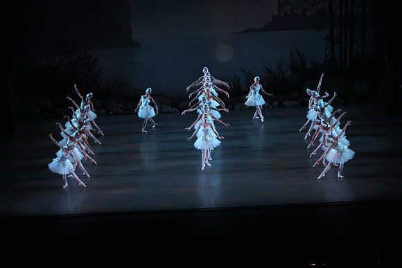 20151114_Swan_Lake_George_Balanchine_Kravis_IMG_6653