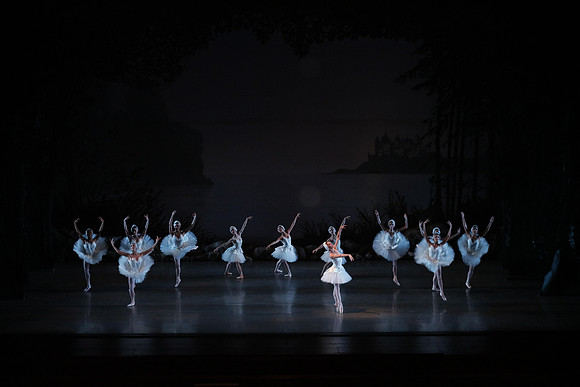 20151022_MCB_Swan_Lake_DR_Arsht__75A8135