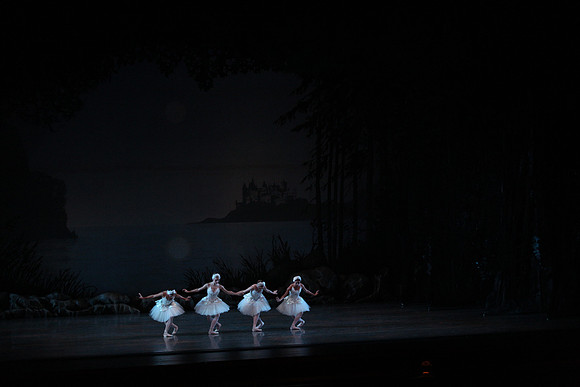 20151025_MCB_Swan_Lake_2Cast_Arsht_IMG_0091