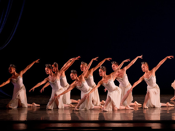 7025_DG_BALLET_IMPERIAL_Balanchine_Tchaikovsky_Miami_City_Ballet_FL_AL1B9856 2
