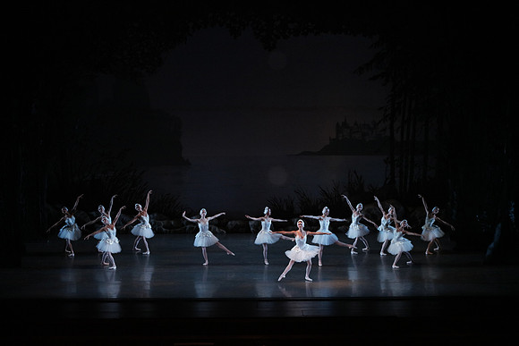20151022_MCB_Swan_Lake_DR_Arsht__75A8142