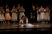20161022_MCB_Giselle_Act1_2Cast_Tricia_Arsht_73A9326