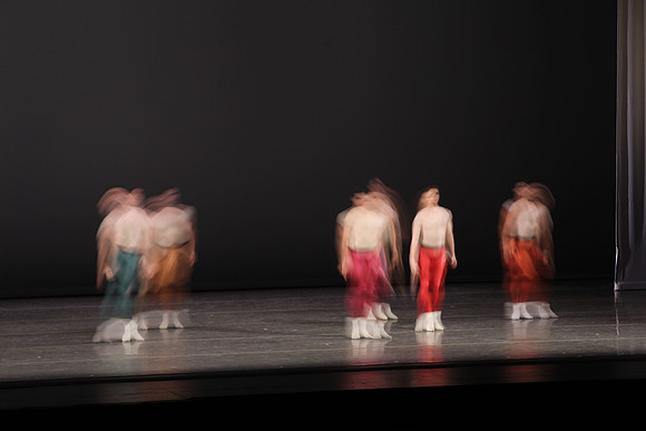 20170113_Glass_Motion_Blur_Samantha_PR_9C7C2313