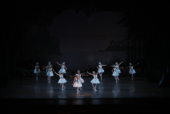 20151022_MCB_Swan_Lake_DR_Arsht__75A8168