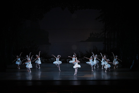 20151022_MCB_Swan_Lake_DR_Arsht__75A8143