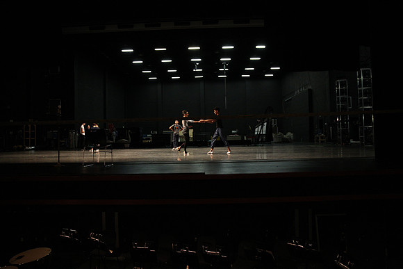20151025_MCB_Back_Stage_2Cast_Arsht_IMG_7501