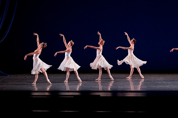 7025_DG_BALLET_IMPERIAL_Balanchine_Tchaikovsky_Miami_City_Ballet_FL_-200610_DG_Bass Harbor, Passagassawakeag_River_ME_MAINE_USA_2006_AL1B1109