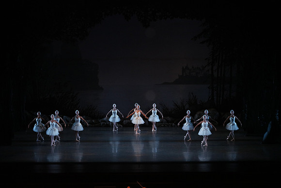 20151022_MCB_Swan_Lake_DR_Arsht__75A8089