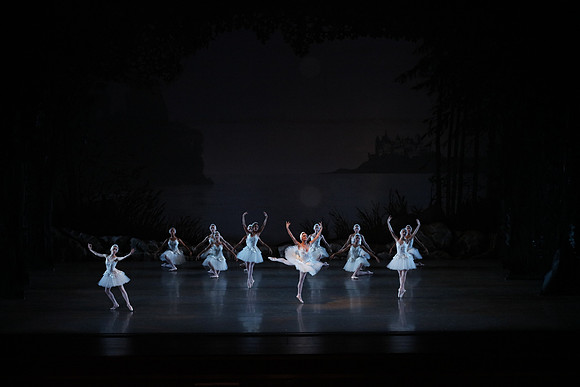 20151022_MCB_Swan_Lake_DR_Arsht__75A8208