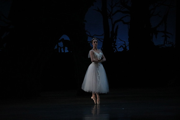 20161023_MCB_Giselle_Act2_3Cast_Jennifer_Laurent_Arsht__73A4949