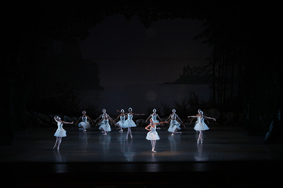20151022_MCB_Swan_Lake_DR_Arsht__75A8205