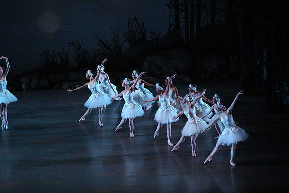 20151114_Swan_Lake_George_Balanchine_Kravis_IMG_6625