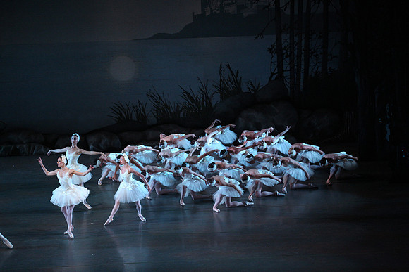 20151114_Swan_Lake_George_Balanchine_Kravis_IMG_6548