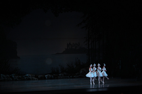 20151025_MCB_Swan_Lake_2Cast_Arsht_IMG_0070