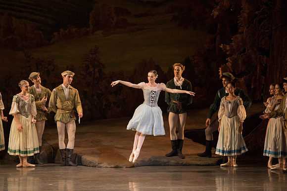20161022_MCB_Giselle_Act1_2Cast_Tricia_Arsht_Arsht_73A8525