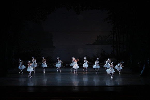 20151022_MCB_Swan_Lake_DR_Arsht__75A8159