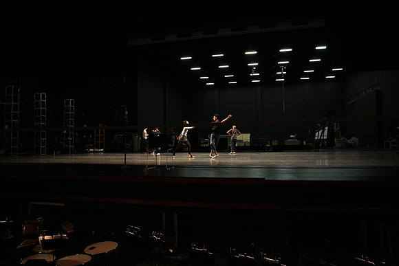 20151025_MCB_Back_Stage_2Cast_Arsht_IMG_7499