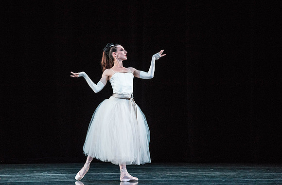 20180405_La Valse_Balanchine_Ravel__73A4685