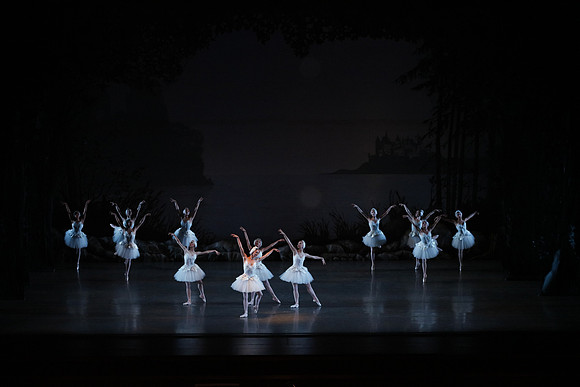20151022_MCB_Swan_Lake_DR_Arsht__75A8164
