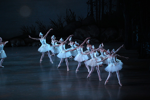 20151114_Swan_Lake_George_Balanchine_Kravis_IMG_6624