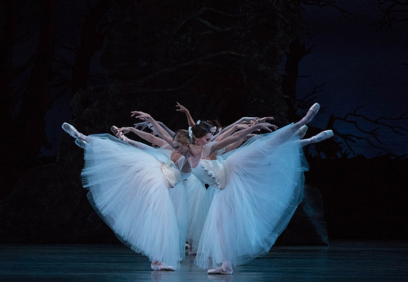 20161021_MCB_Giselle_Cast1_Act2__73A6279