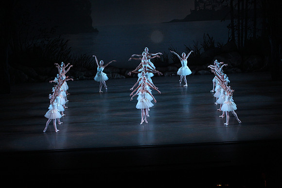 20151114_Swan_Lake_George_Balanchine_Kravis_IMG_6655