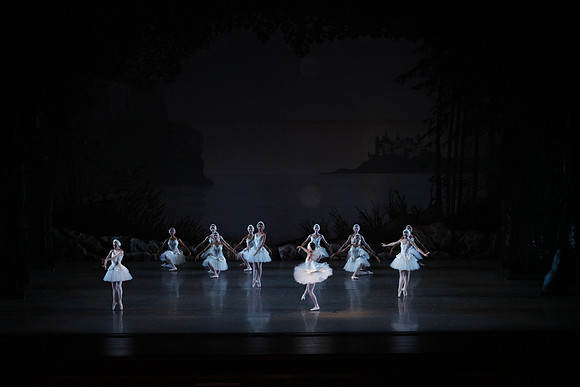 20151022_MCB_Swan_Lake_DR_Arsht__75A8206