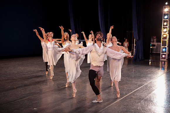 7025_DG_VISCERA_Lian_Scarlett's_Rehersal_Miami_City_Ballet_FL_IMG_9265