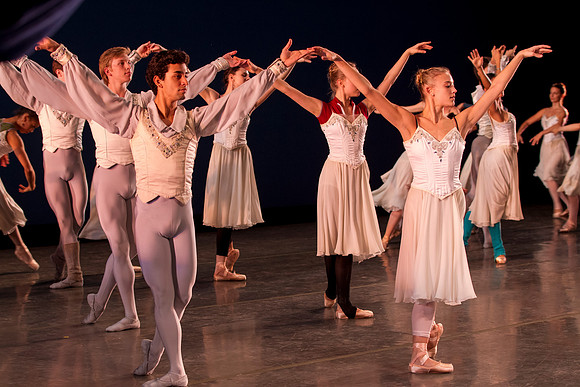 7025_DG_BALLET_IMPERIAL_Balanchine_Tchaikovsky_Miami_City_Ballet_FL_AL1B9149