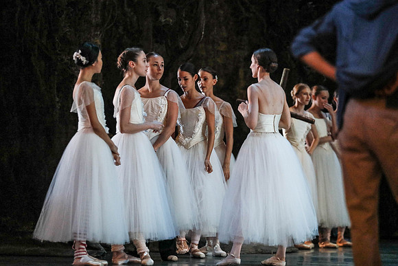 20161020_MCB_Giselle_2Cast_Act2_no Makeup_DRDA_Arsht_73A1533