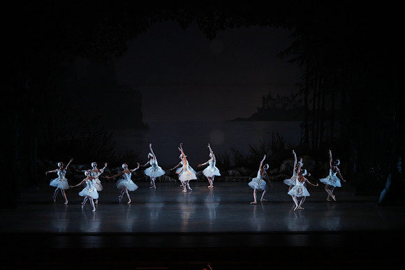 20151022_MCB_Swan_Lake_DR_Arsht__75A8104