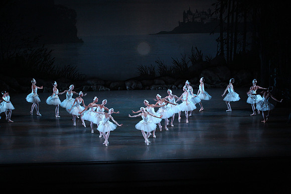 20151114_Swan_Lake_George_Balanchine_Kravis_IMG_6558