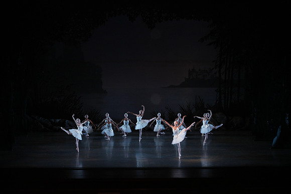20151022_MCB_Swan_Lake_DR_Arsht__75A8185