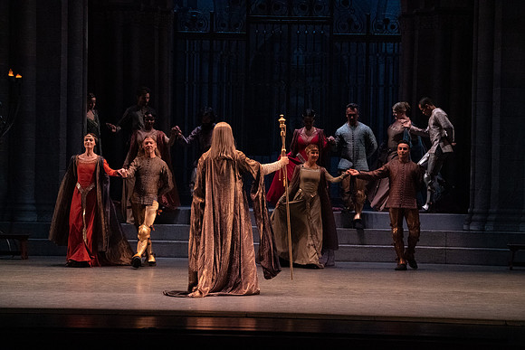 Swan_Lake_Act 3_DR 1 Cast5568
